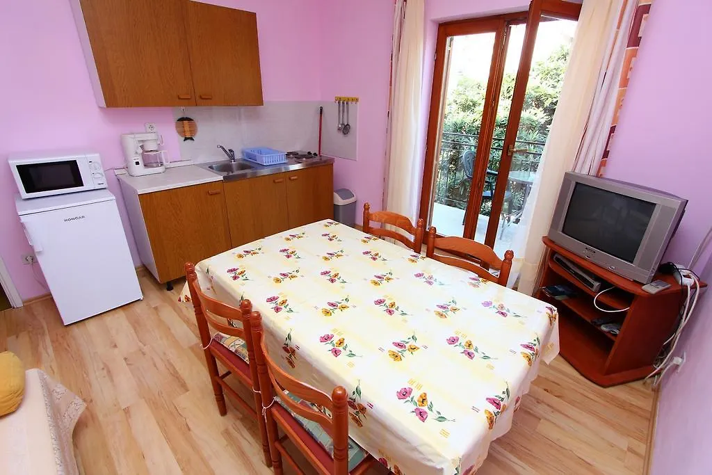 Apartments Antolovic Ровинь