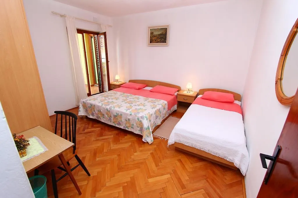Apartments Antolovic Rovigno 0*,